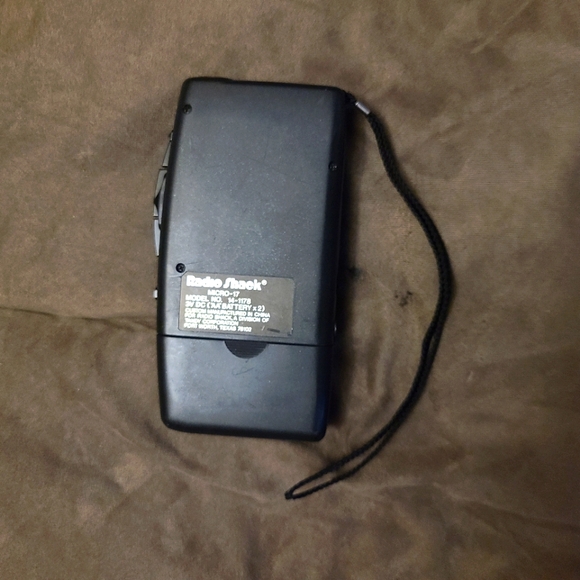 Radio Shack Handheld Micro-17 VOX Voice Activated Recorder 14-1178 - Picture 3 of 5